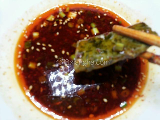 像吃饺子一样蘸汁吃