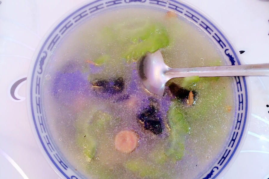 苦瓜皮蛋汤