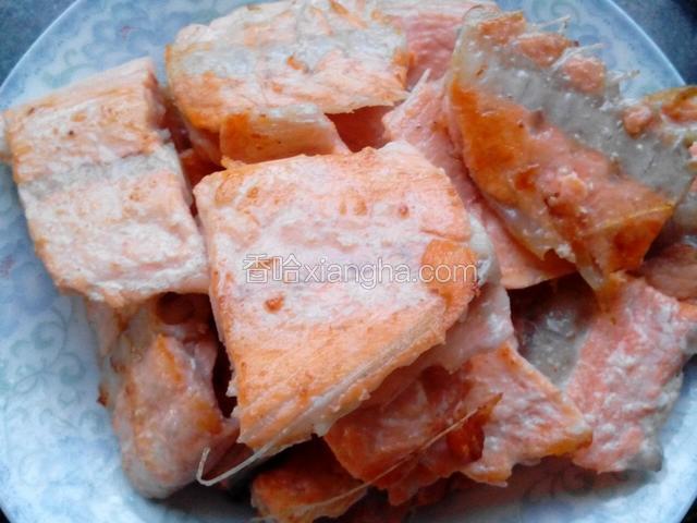 香煎三文鱼骨
