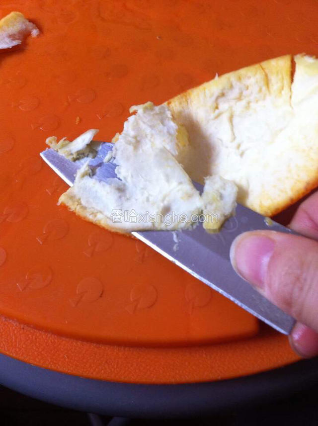 把里面的白色去掉