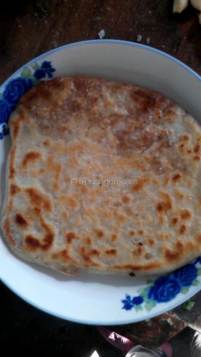 放电饼档加热，熟了就可以食用啦！！！