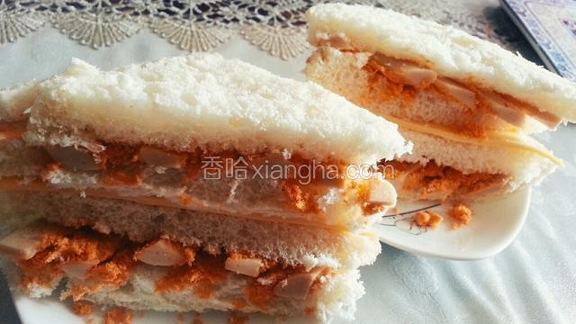 火腿肉松营养三明治