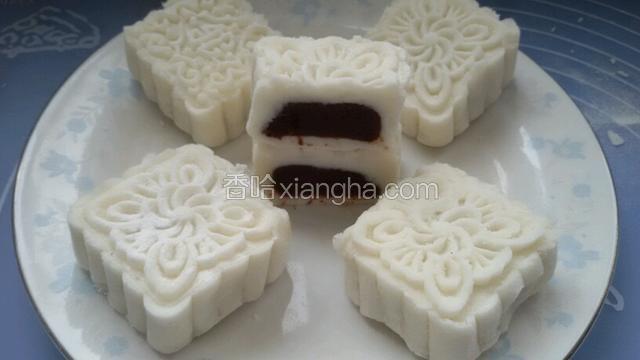 依次类推，一个个山药豆沙糕全部搞定。