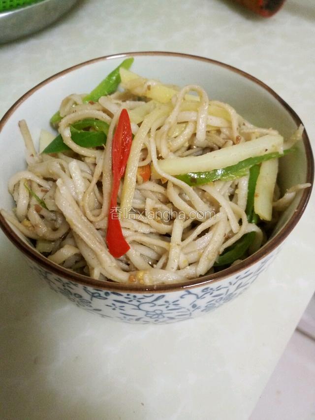 土豆青椒花生酱拌面