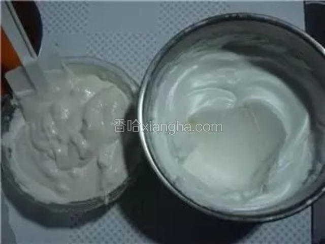 取部分蛋清和豆腐糊混合
