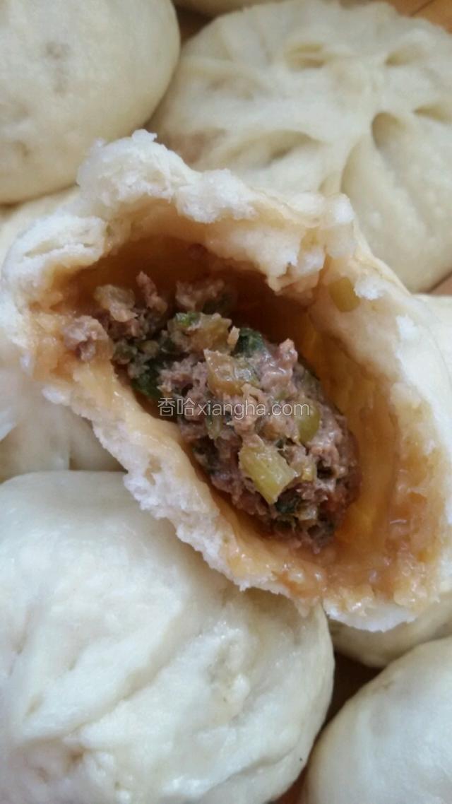 冷水上蒸锅，小火开锅转大蒸十五分钟。