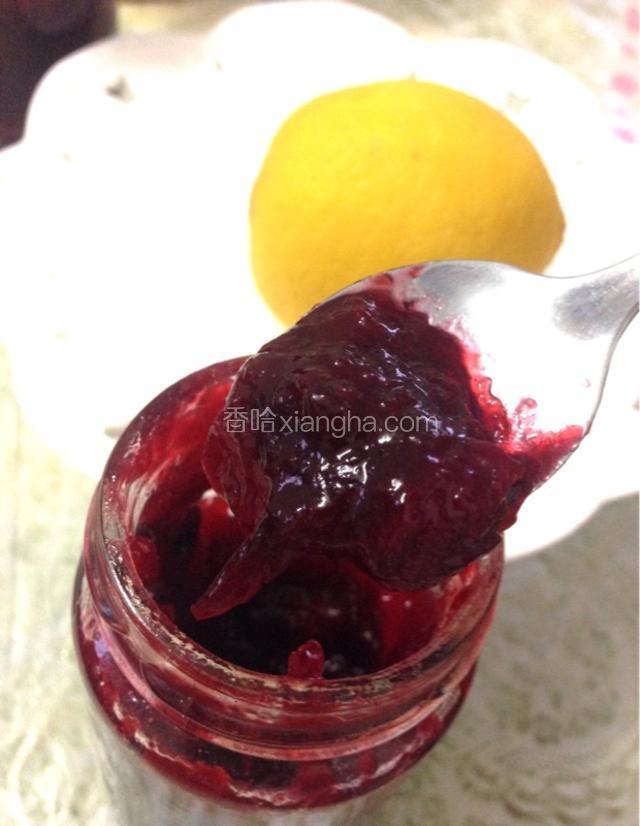 柠香黑布林李子果酱