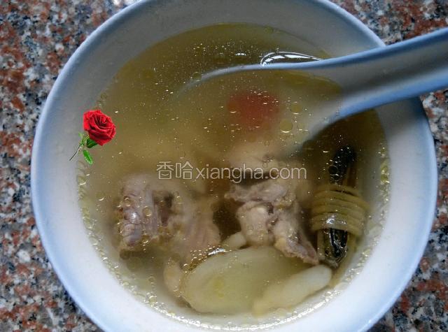 灯芯麦冬鸡肉汤