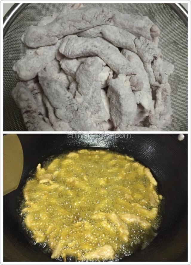 

腌制好的肉，一条条均匀的裹上面粉，锅里油烧热，稍多点油，烧至8成油温，放入肉条，炸至表面发白捞出。


