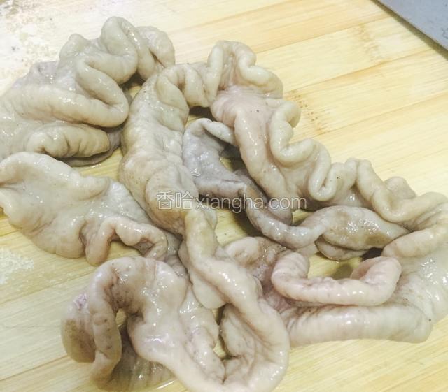 捞出沥干晾凉
