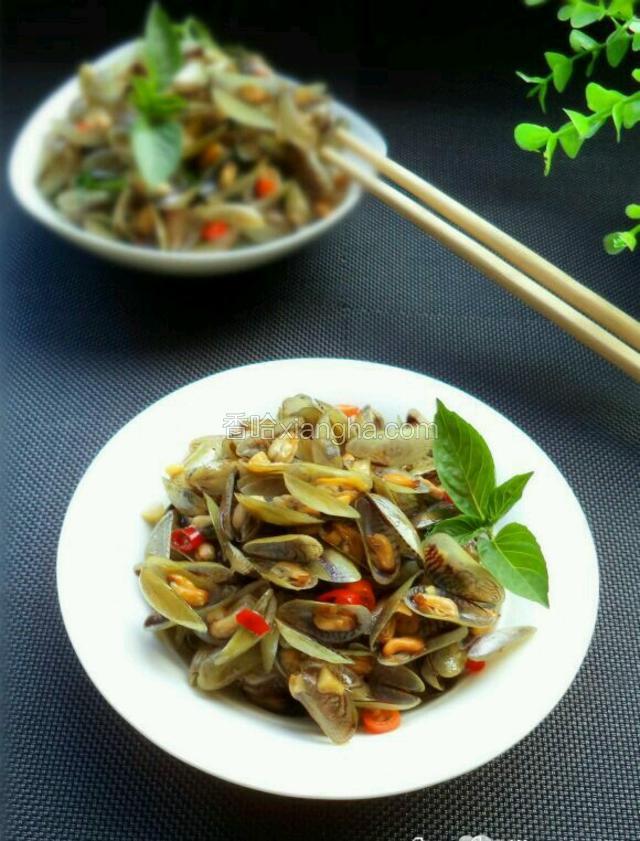 九层塔炒薄壳