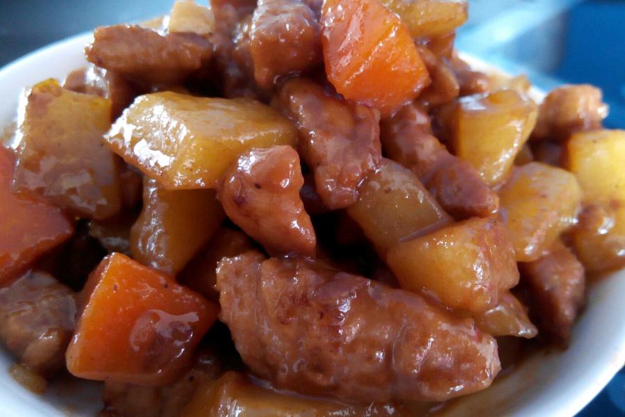 土豆胡萝卜烧里脊