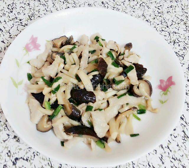 双菇肉片