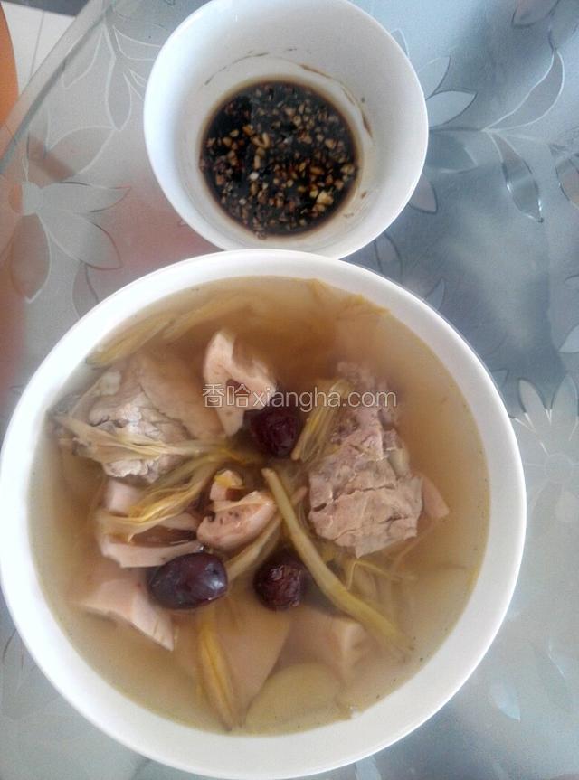 加盐滴两滴香油就可以开吃罗