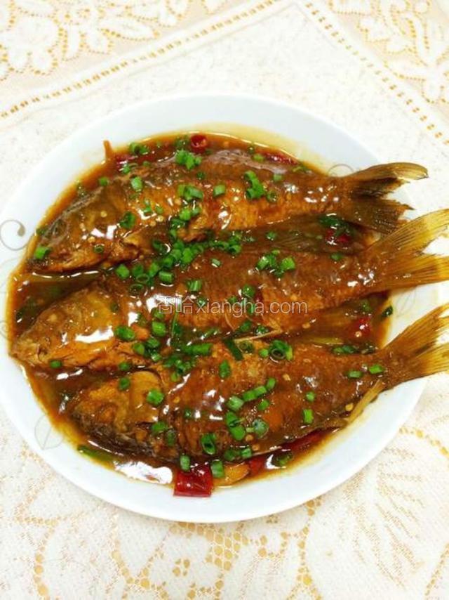 成品图，淋上芶芡后的汤汁，看起来非常有食欲。