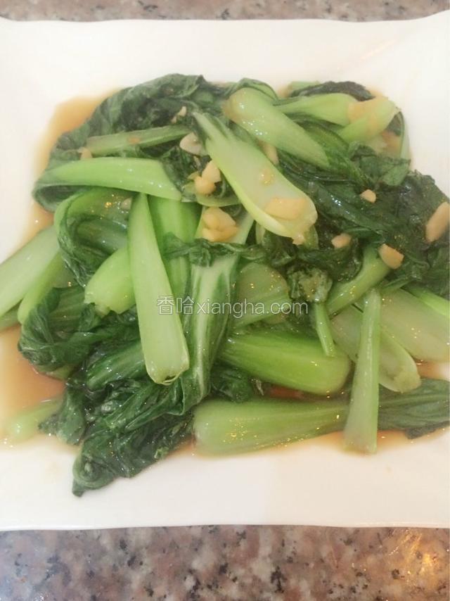 出锅前加入少许鸡精提鲜即可。