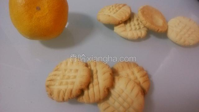 牛奶饼干