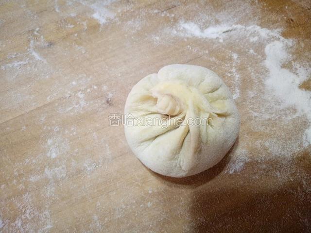 捏成包子状