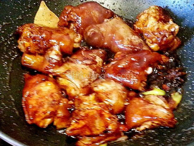 加入老抽上色