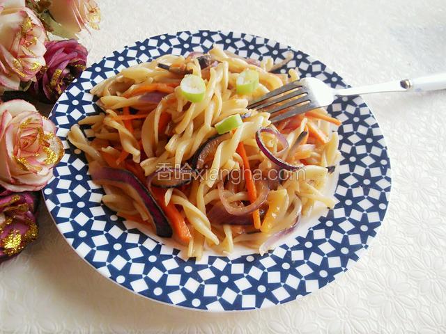 盛盘食用。味道鲜美。