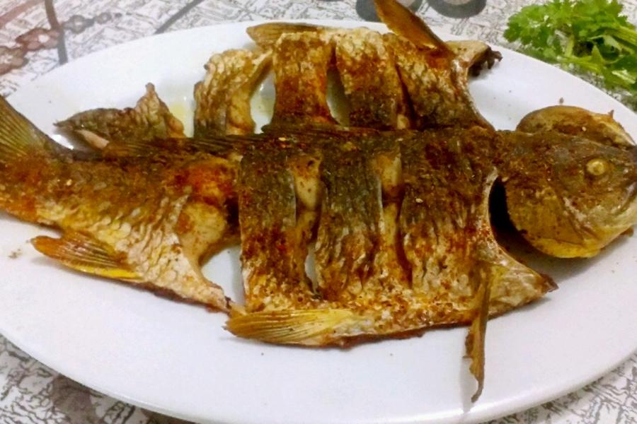 焦香烤鱼