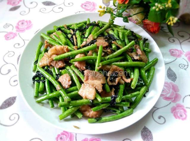 紫苏豆角炒肉片