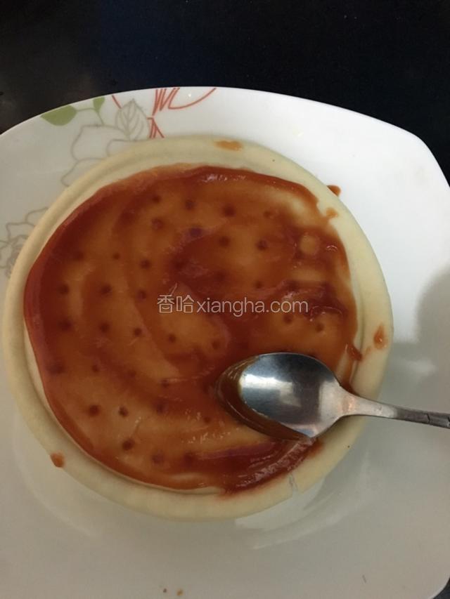 用勺子抹均匀