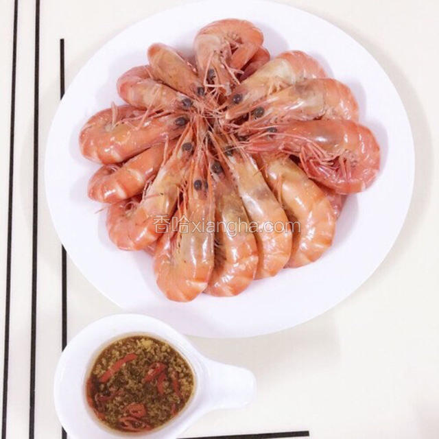 配上蘸汁上桌