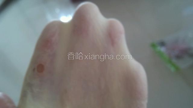 采用后油法将面团揉出膜