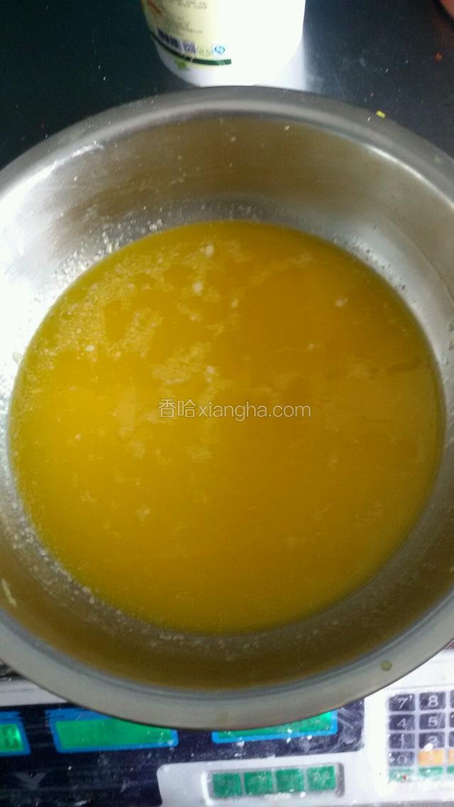 冬天油太硬，用电磁炉或者微波炉转化。