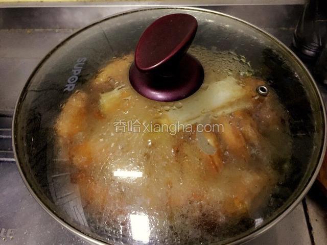 小火慢炖20至30分钟