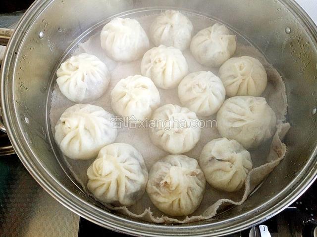 关火后立刻打开锅盖