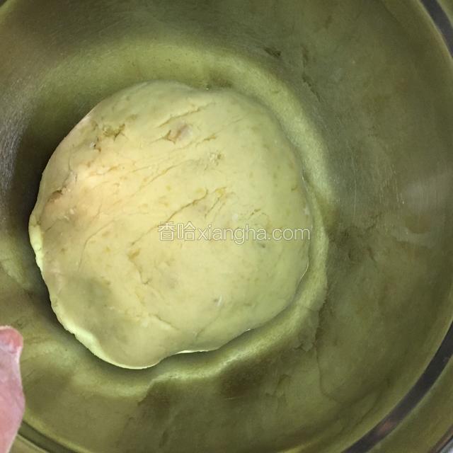 和成不沾手的面团