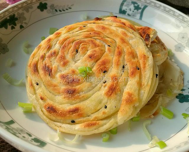 烙好的饼饼可以明显看到分层。