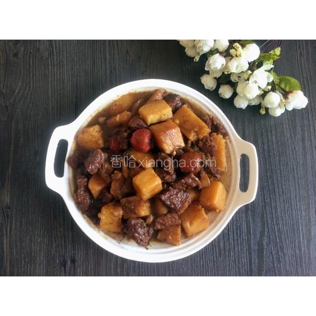美味的土豆炖牛肉，下饭必备。
