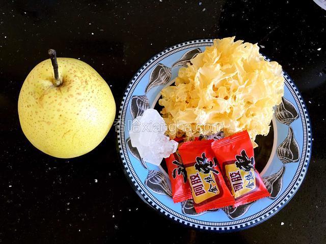 食材备用。
