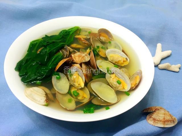 花蛤菠菜汤