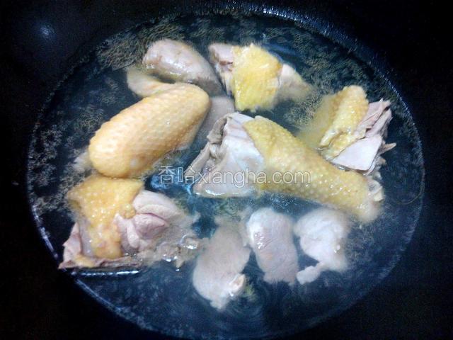 鸡飞水