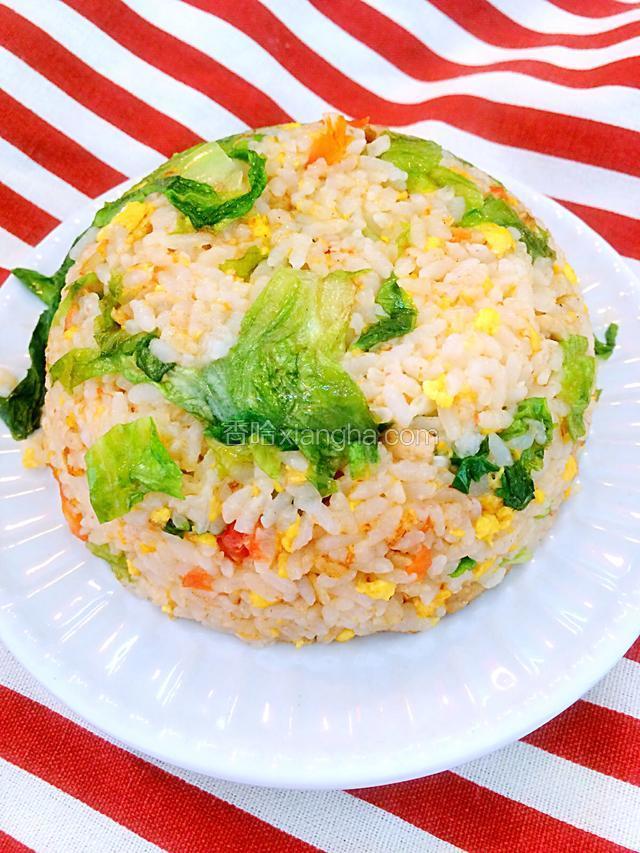 香喷喷的西红柿蛋炒饭完成了