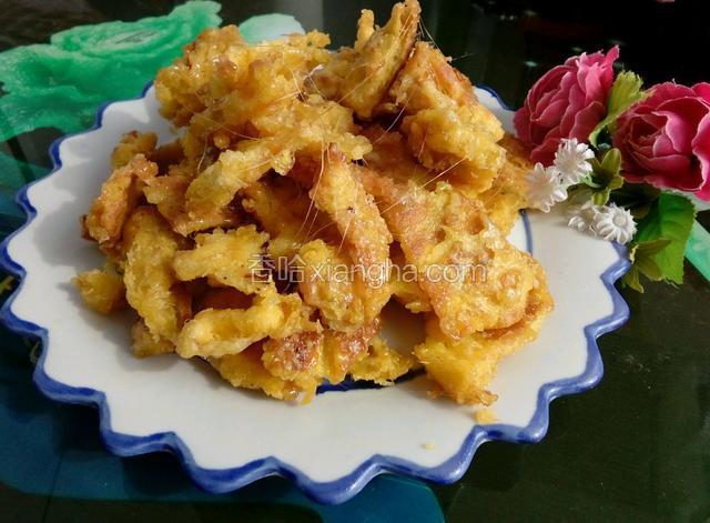 一道美味的拔丝鸡蛋上餐桌喽
