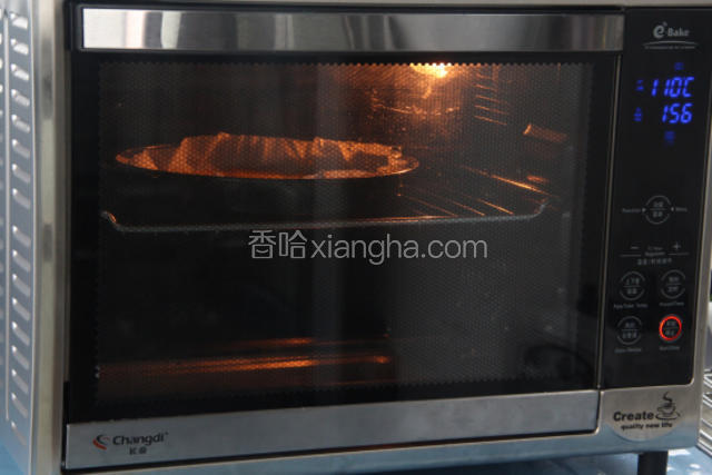 烤箱预热，中层，上下火110度，低温慢烤2小时  