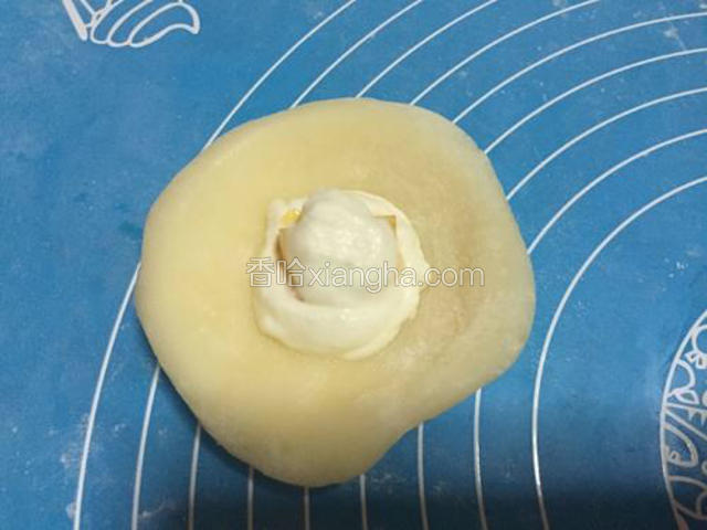 再加入奶油