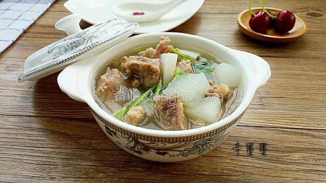 清炖牛肉萝卜汤