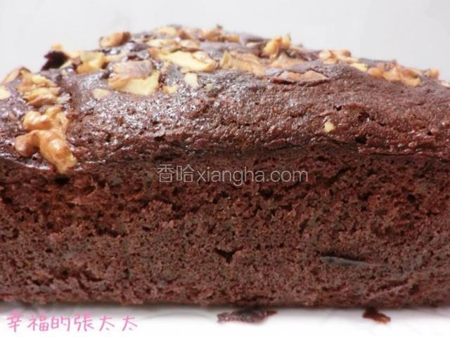 好吧，可以欣賞一下美麗的蛋糕。
外脆內軟喔～