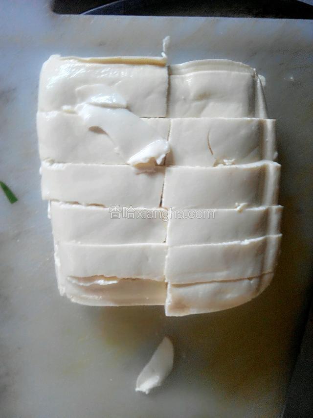 豆腐切成块