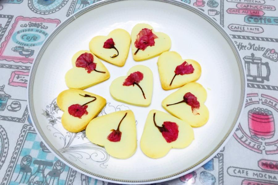 樱花饼干