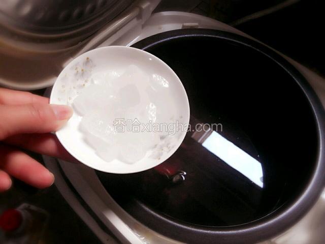 煮好放下冰糖容化就可以了，