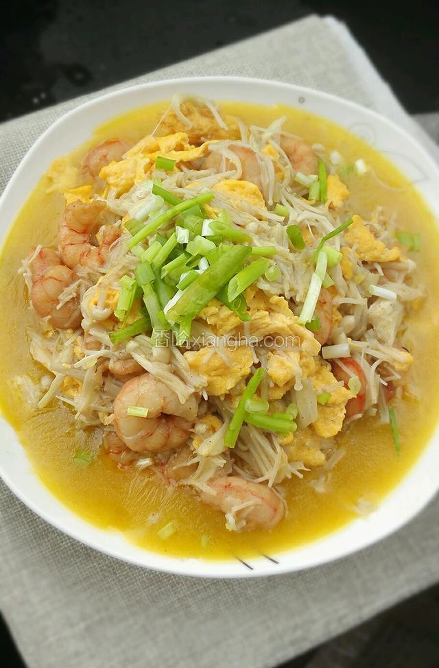 淋少许葱花出锅