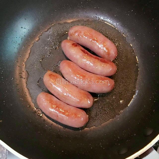 翻转另一面继续香煎