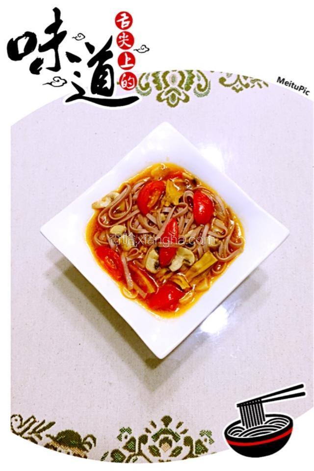 番茄蘑菇笋干面